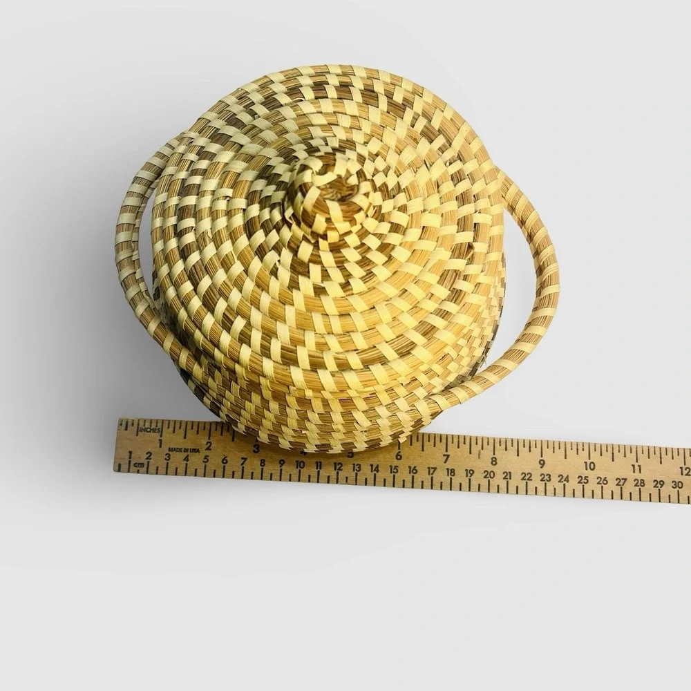 Vintage Charleston Gullah Sweetgrass Lidded Basket Handles Attached Lid 6.5x9in‎
